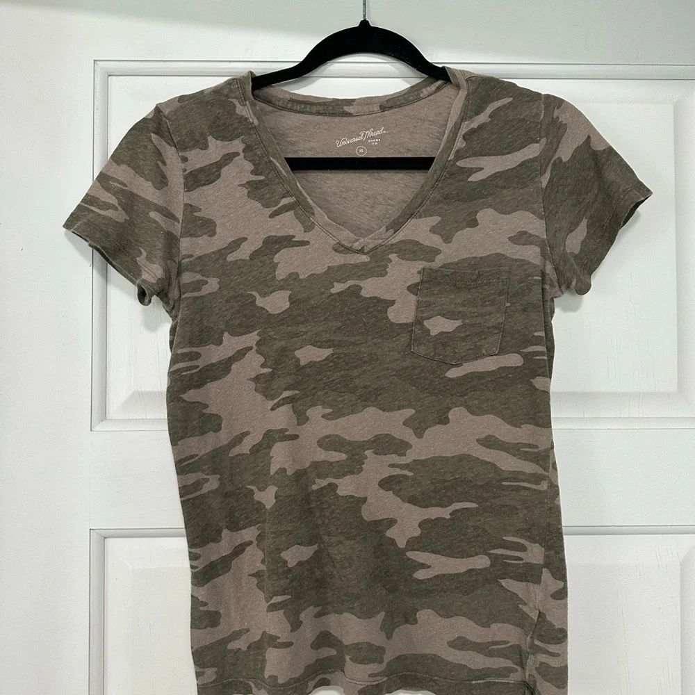 3 v-neck tops - Picture 2 of 7